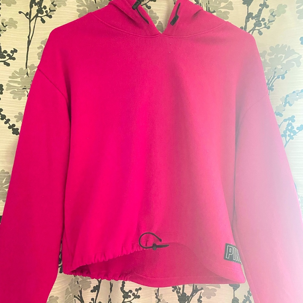 Cropped hoodie